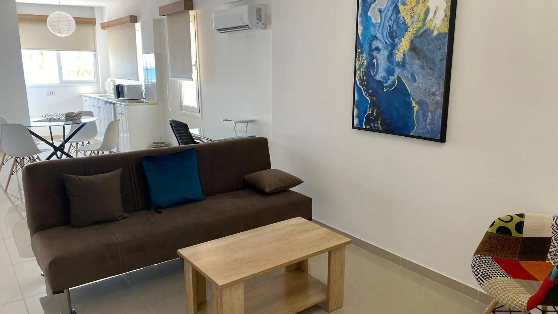 Larnaca Bay Suites Cypr