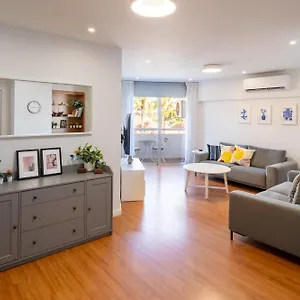  Apartament Finikoudes 3 Bedroom Seaview Flat