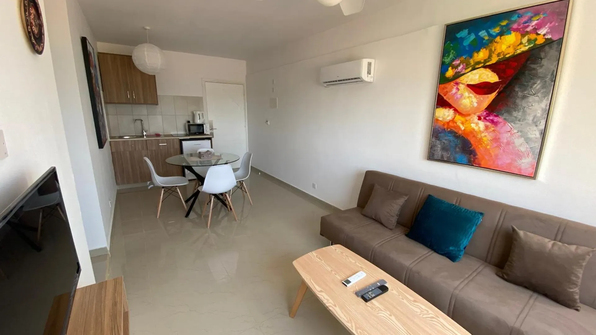 Larnaca Bay Suites Ciprus