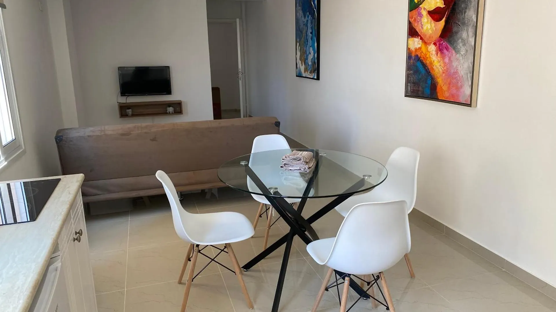 Larnaca Bay Suites Ciprus